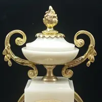 OROLOGIO A PENDOLO IN BRONZO DORATO E MARMO DELLA SECONDA META' DEL XIX SECOLO