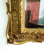Miroir en bois doré