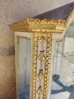 Importante vitrine de fabrication italienne du milieu du XVIIIe siècle, d'époque Louis XV,