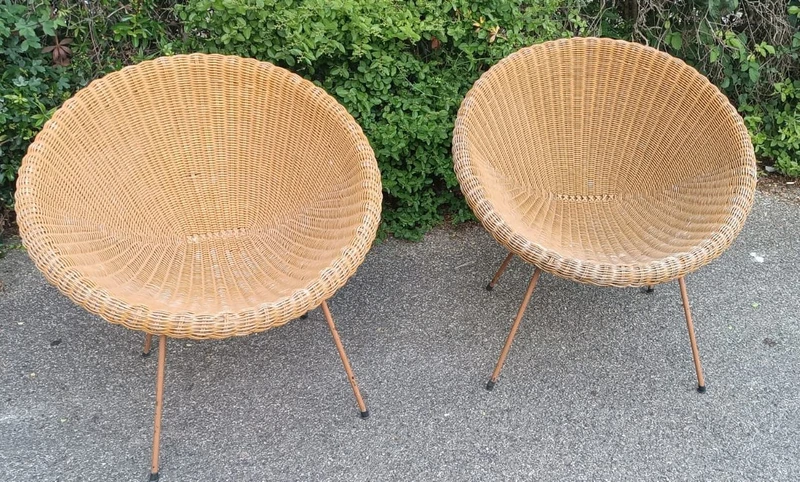 RARE ENSEMBLE DE FAUTEUILS EN OSIER DESIGN ITALIEN DU MILIEU DU SIÈCLE DERNIER