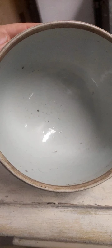 JARRE ANCIENNE EN PORCELAINE BLEU-BLANC DE CHINE PÉRIODE QING XIXE SIÈCLE