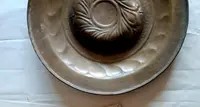 Assiette d'aumône ancienne en laiton, 17ème siècle -ELEMOSINIERE
