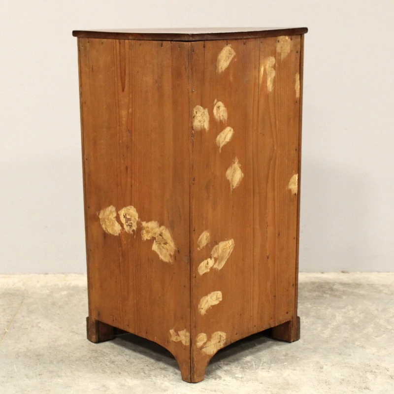 Ancienne table de chevet Louis Philippe en noyer du 19ème siècle