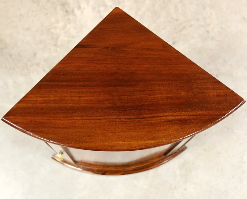 Ancienne table de chevet Louis Philippe en noyer du 19ème siècle