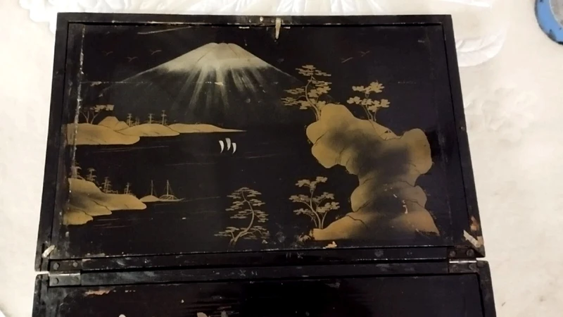 Scatola Napoleone III Legno Dipinto Cineseria E Intarsi In Madre Perla