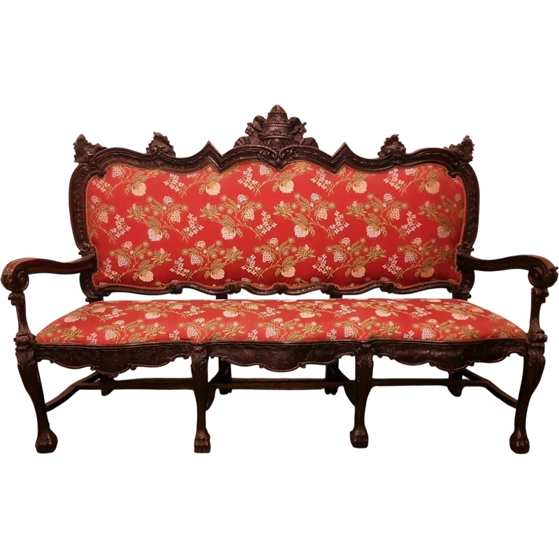 Canapé italien sculpté à la main