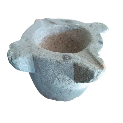 Mortaio in pietra XVII secolo italia