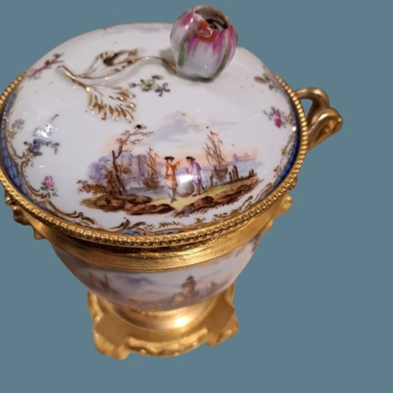 COPPIA DI BRUCIAPROFUMI DELLA SECONDA META' DEL XIX SECOLO DI MEISSEN AUGUST REX HELENA WOLFSOH