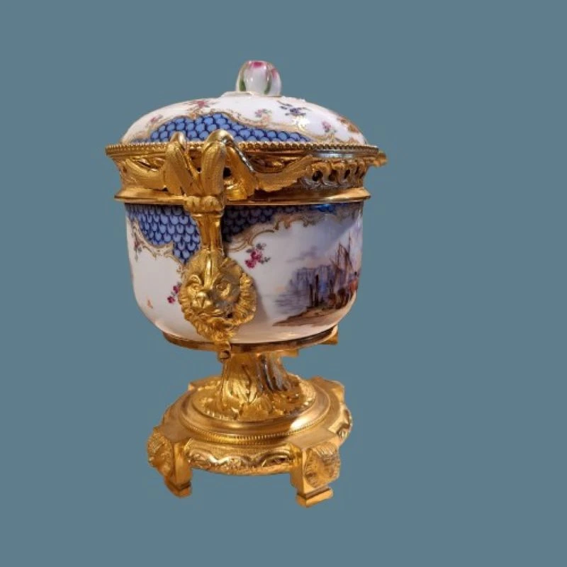 COPPIA DI BRUCIAPROFUMI DELLA SECONDA META' DEL XIX SECOLO DI MEISSEN AUGUST REX HELENA WOLFSOH