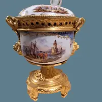 COPPIA DI BRUCIAPROFUMI DELLA SECONDA META' DEL XIX SECOLO DI MEISSEN AUGUST REX HELENA WOLFSOH