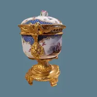 COPPIA DI BRUCIAPROFUMI DELLA SECONDA META' DEL XIX SECOLO DI MEISSEN AUGUST REX HELENA WOLFSOH