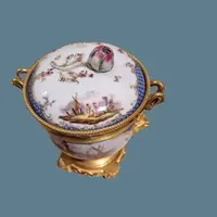 COPPIA DI BRUCIAPROFUMI DELLA SECONDA META' DEL XIX SECOLO DI MEISSEN AUGUST REX HELENA WOLFSOH