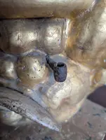 Base lignea scolpita e dorata, XVII secolo