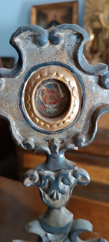 Reliquiario in legno argentato con reliquia San Giusto XVIII secolo