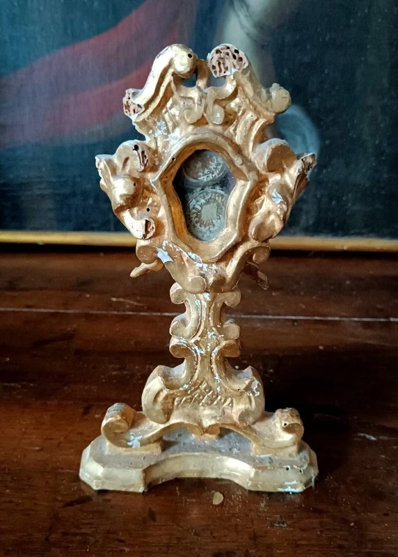 Reliquiario in legno dorato XVIII secolo ,reliquie di San Filippo benizi e San gregorio
