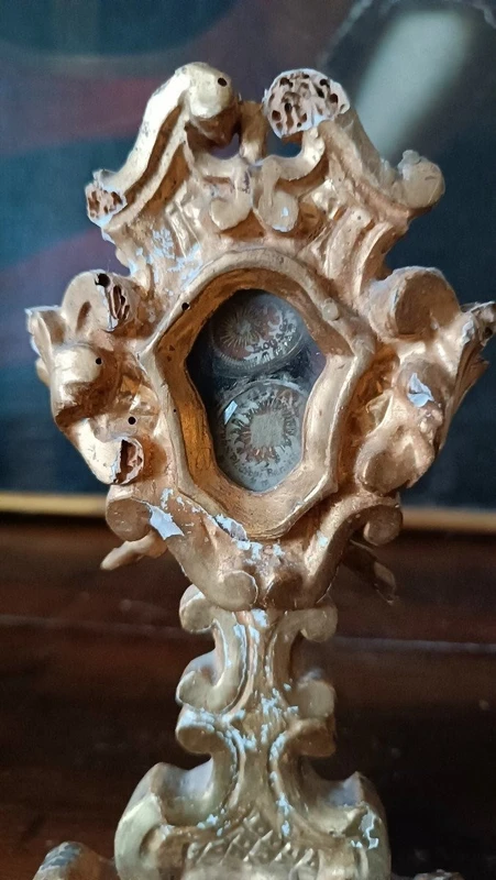 Reliquiario in legno dorato XVIII secolo ,reliquie di San Filippo benizi e San gregorio