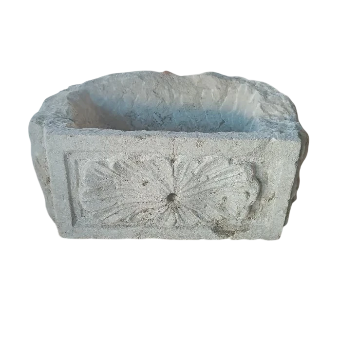 Antica piccola vasca da fontana in pietra scolpita Toscana XVI \ XVII secolo