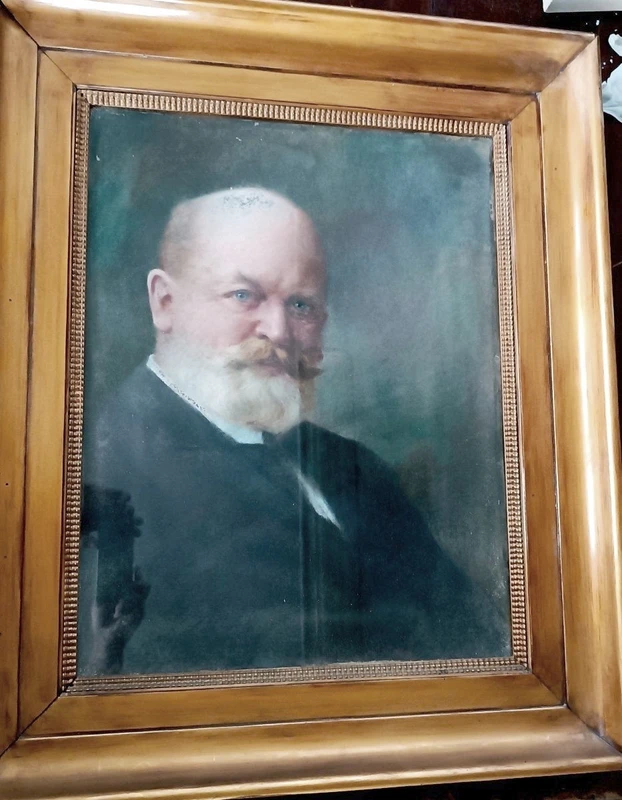 Pastel painting manly portrait- 19th century