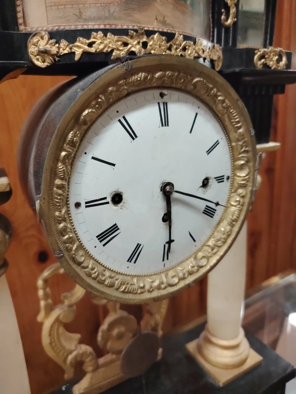 Bidermaier temple clock in ebonized wood and gilt alabaster columns 19th century