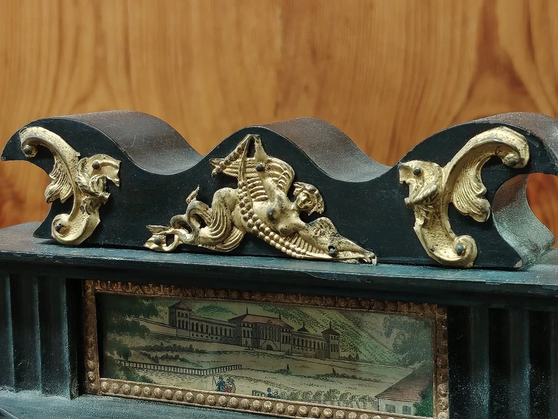 Bidermaier temple clock in ebonized wood and gilt alabaster columns 19th century
