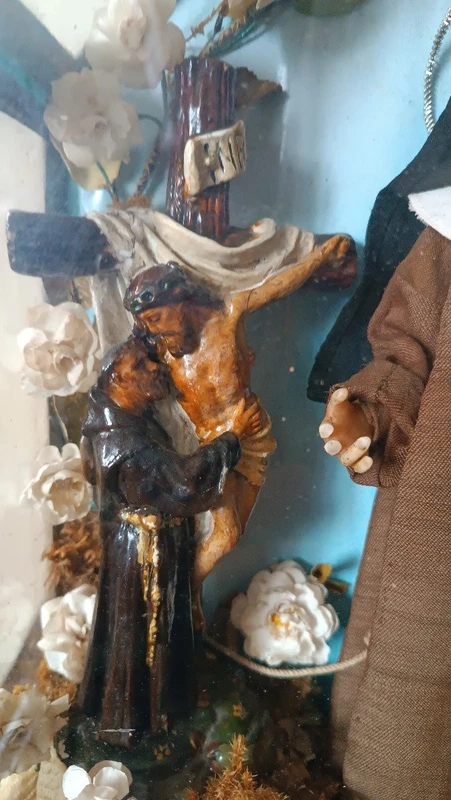 SHRINE WITH SANTA CHIARA D'ASSISI AND CHRIST IN WAX XIX CENTURY