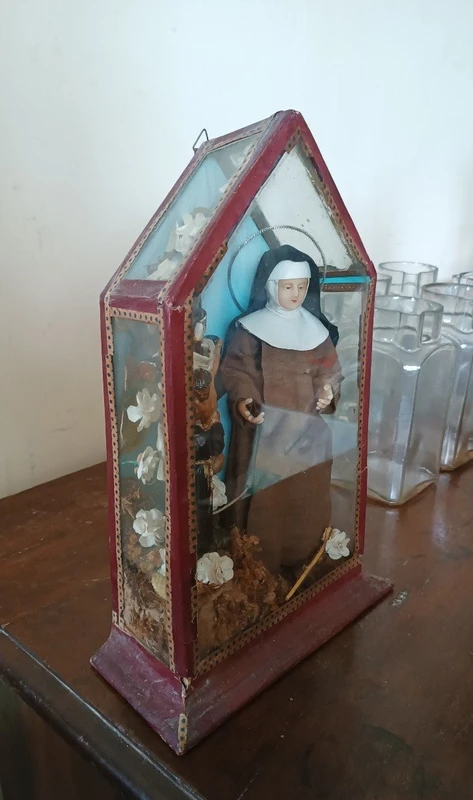 SHRINE WITH SANTA CHIARA D'ASSISI AND CHRIST IN WAX XIX CENTURY