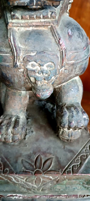 Lacquered wood pho dog-China early xx century
