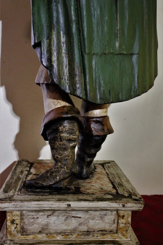 Scultura lignea policroma,San Rocco su basamento.