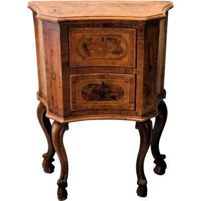 Small two-drawer dresser | 18th cent.
