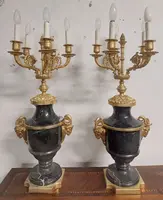 paire de grands candélabres en marbre et bronze doré