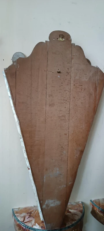 Antica teca  , vetrina , in legno laccato a finto marmo , XVIII secolo Marche Italia