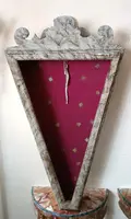 Antica teca  , vetrina , in legno laccato a finto marmo , XVIII secolo Marche Italia