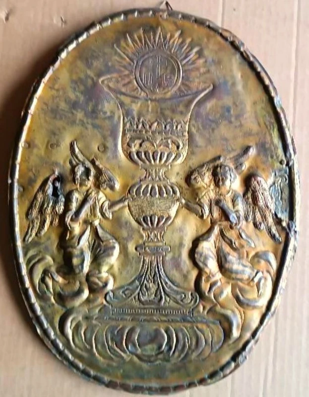 Antico sportello tabernacolo -sbalzo in rame dorato Barocco