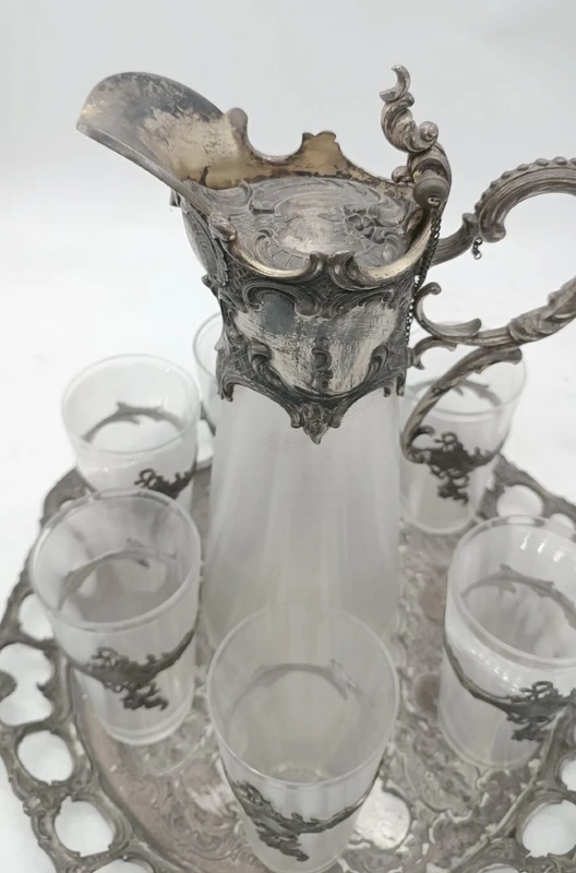 Plateau avec carafe et 6 verres verre et métal argenté époque art noveau