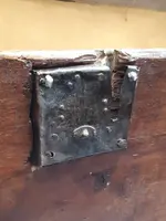Lombard/venetian 17th century antique emblazoned chest