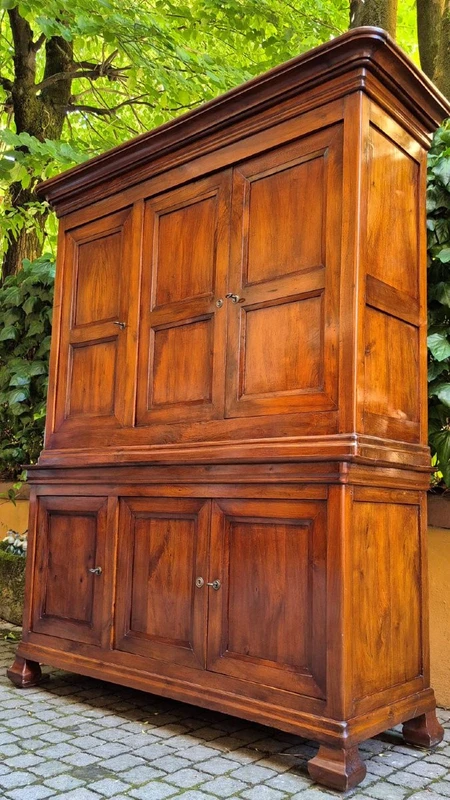 Antique double-body panelled 3-door walnut sideboard