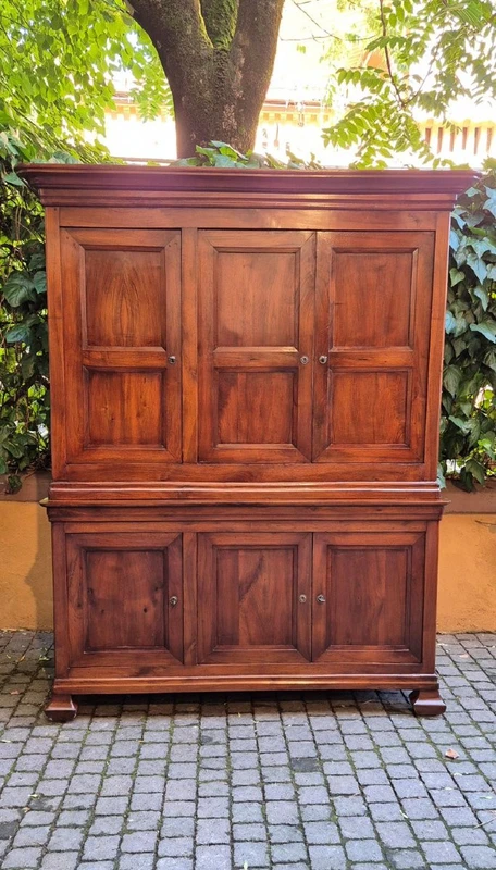 Antique double-body panelled 3-door walnut sideboard