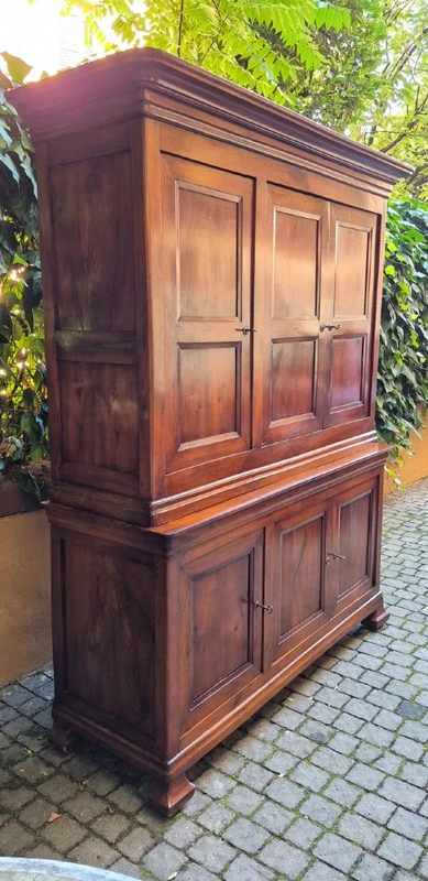 Antique double-body panelled 3-door walnut sideboard