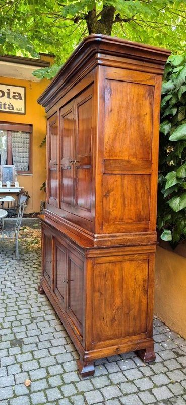 Antique double-body panelled 3-door walnut sideboard