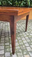 Emilian extensible large table veneered and filleted