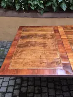 Emilian extensible large table veneered and filleted
