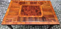 Emilian extensible large table veneered and filleted