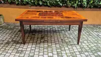 Emilian extensible large table veneered and filleted