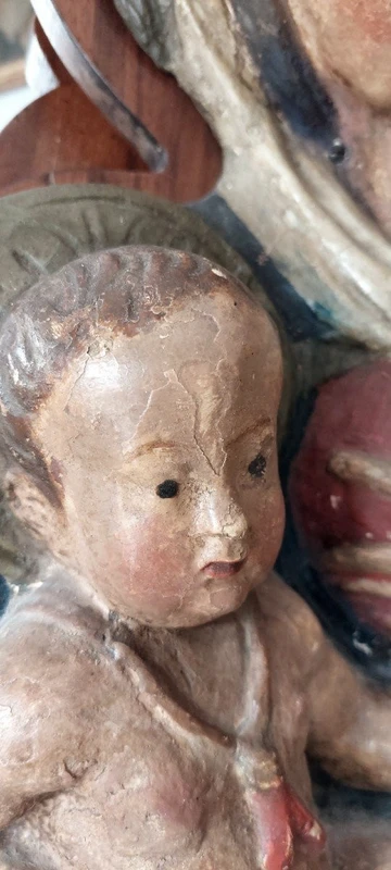 Madone du lait sculpture en stuc polychrome début 17ème siècle