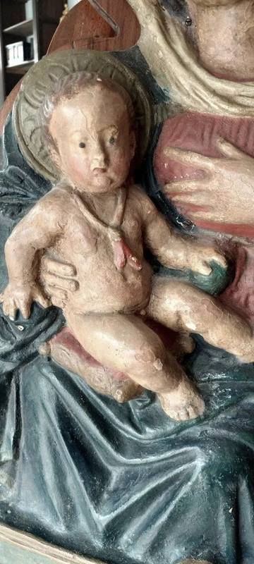 Madone du lait sculpture en stuc polychrome début 17ème siècle