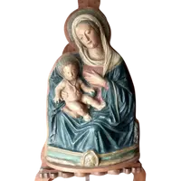 Madone du lait sculpture en stuc polychrome début 17ème siècle