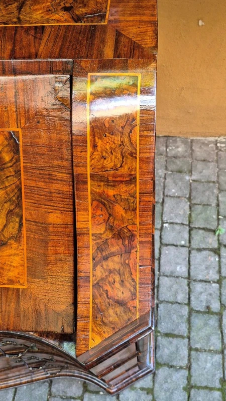 Moved antique Venetian Louis XV walnut and burl walnut moved flap