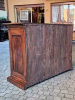 Ancienne commode en noyer de Reggio Emilia du XVIIe siècle