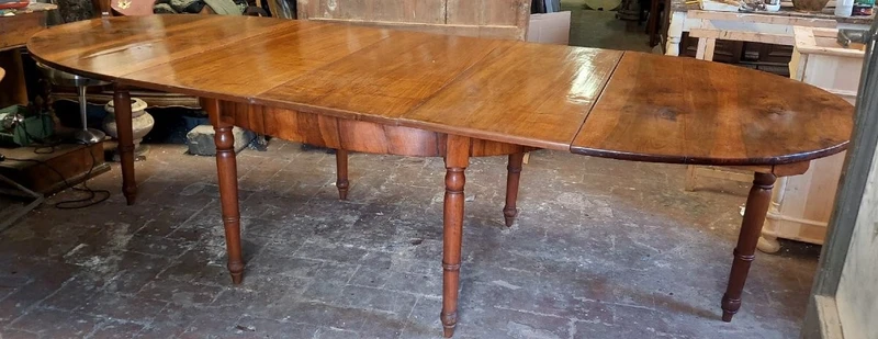 Large oval table extendable up to 3 meters , antique Louis Philippe