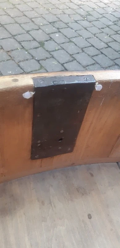 Paire de commodes ondulées Louis XV anciennes